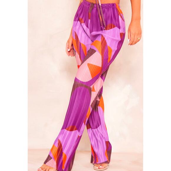 PrettyLittleThing Pink Print Plisse High Waist Wide Leg Trousers US Size 8 NWT - Picture 2 of 5